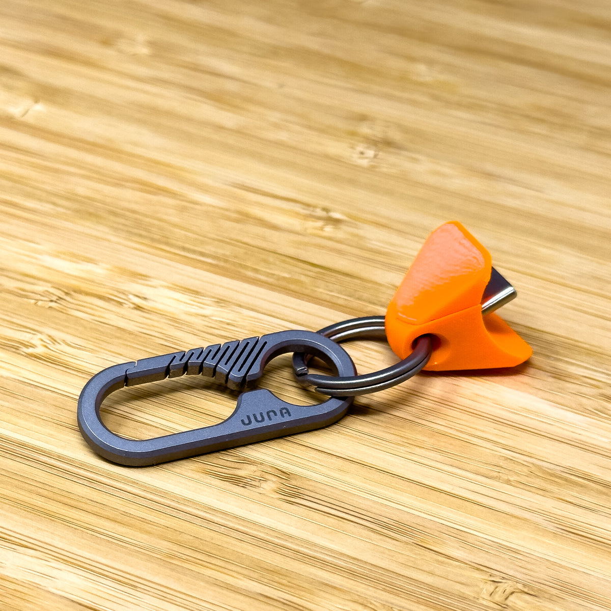 JURA ANCHOR VIBRANT ORANGE + NATURAL TITANIUM CARABINER for
